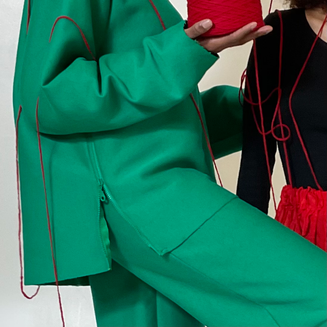 Ensemble jogging avec zip sur les côtés